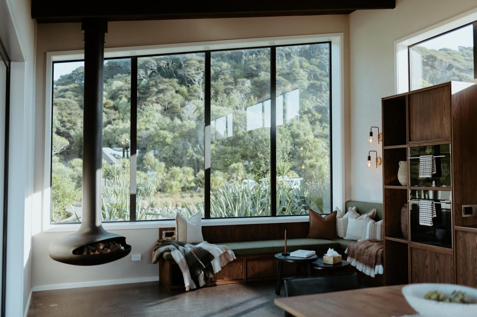 Te Whaanga Retreat & Spa ラグラン エクステリア 写真