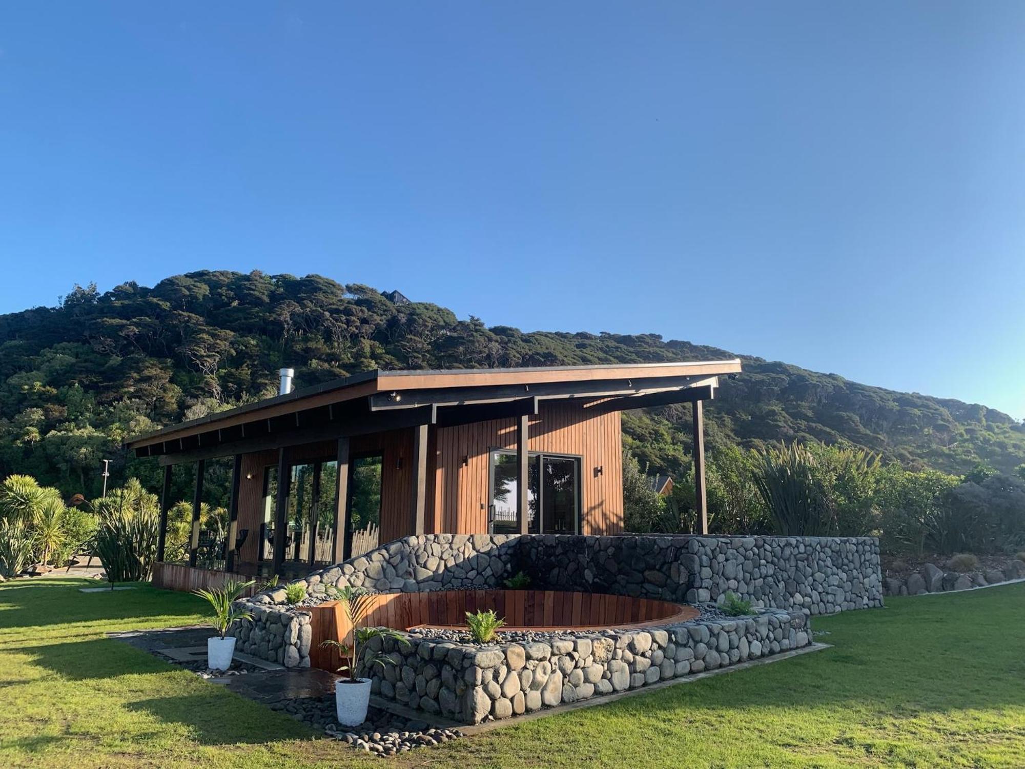 Te Whaanga Retreat & Spa ラグラン エクステリア 写真