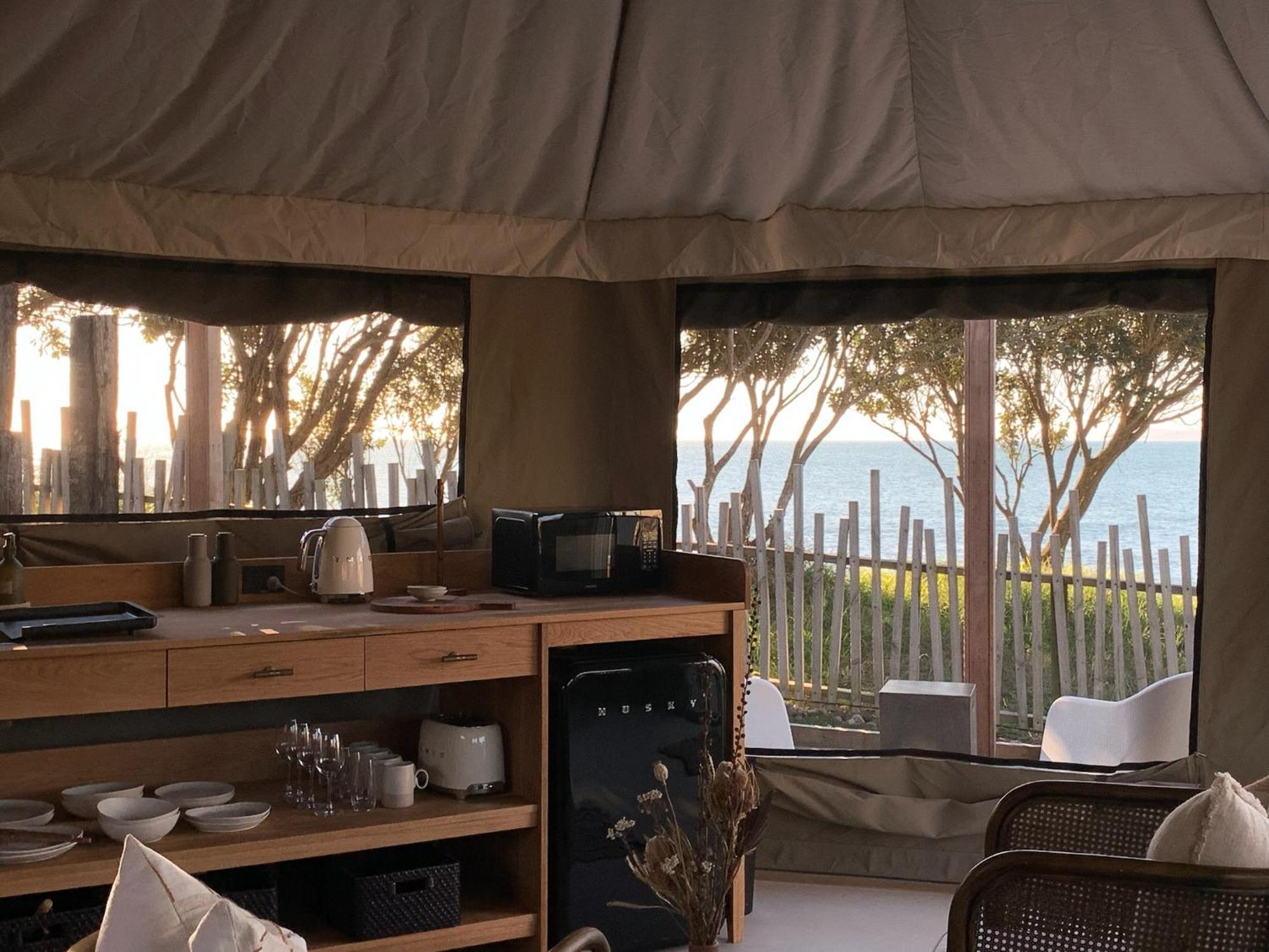 Te Whaanga Retreat & Spa ラグラン エクステリア 写真