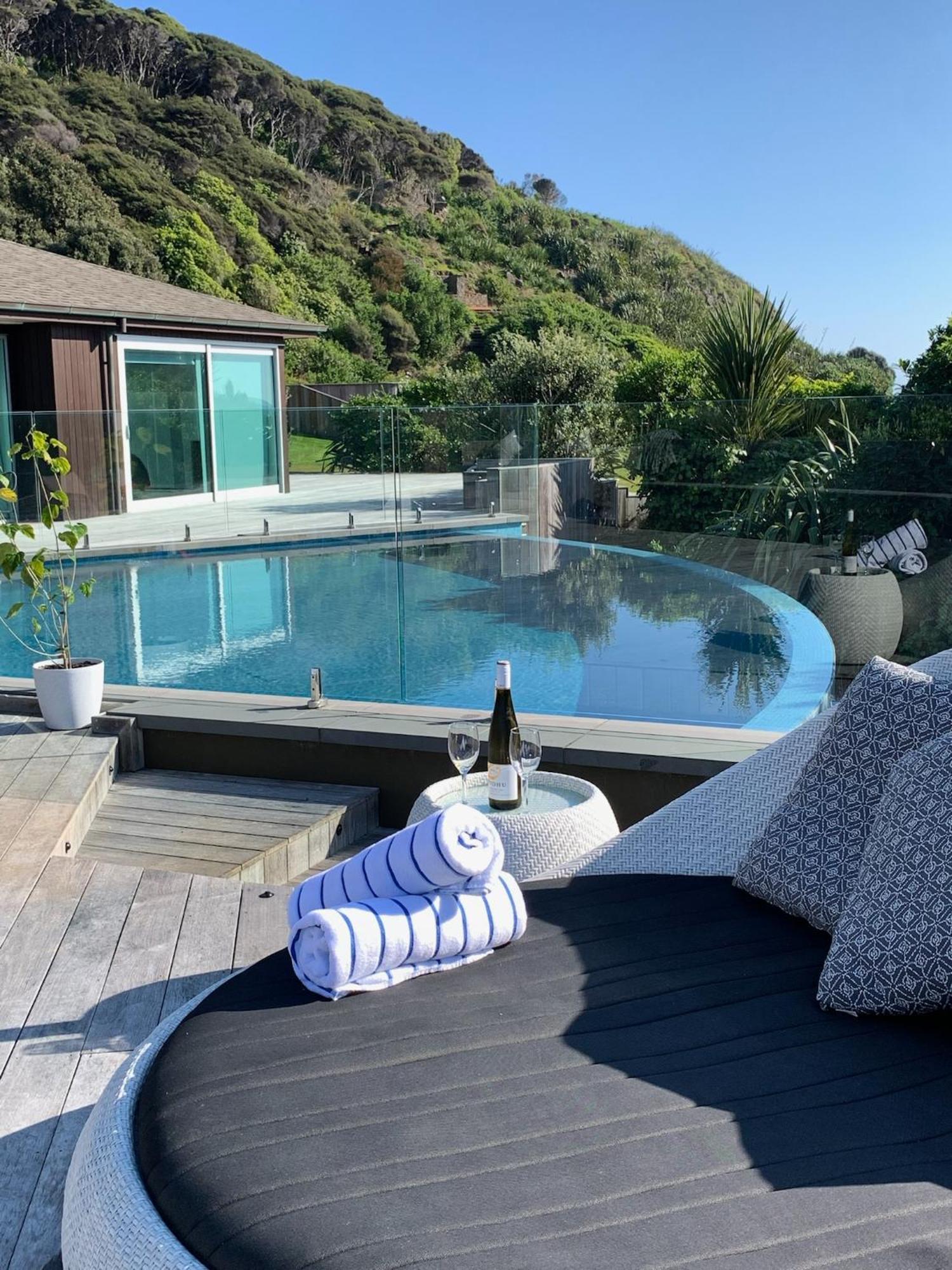 Te Whaanga Retreat & Spa ラグラン エクステリア 写真